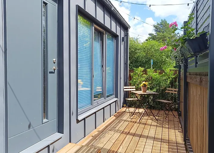 Daire Tihase Tiny House With Free Bike Use *